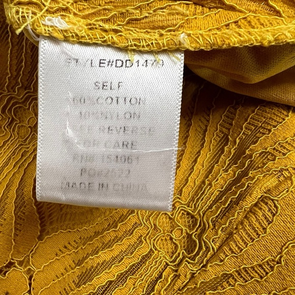 Blushing Heart Yellow Lace Mini Dress Women’s Size small - Picture 6 of 7